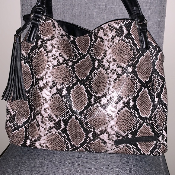 Tahari purse snakeskin - Picture 1 of 2
